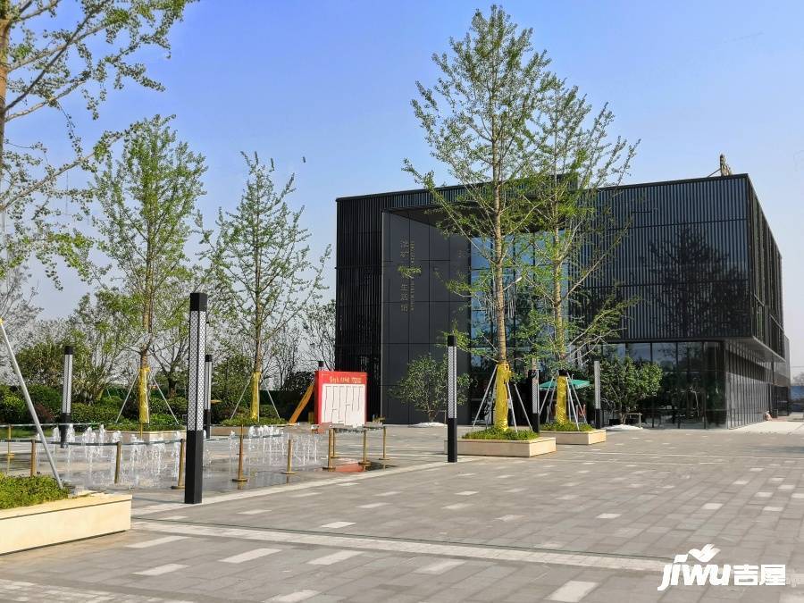 淮矿绿城中湖明月售楼处6